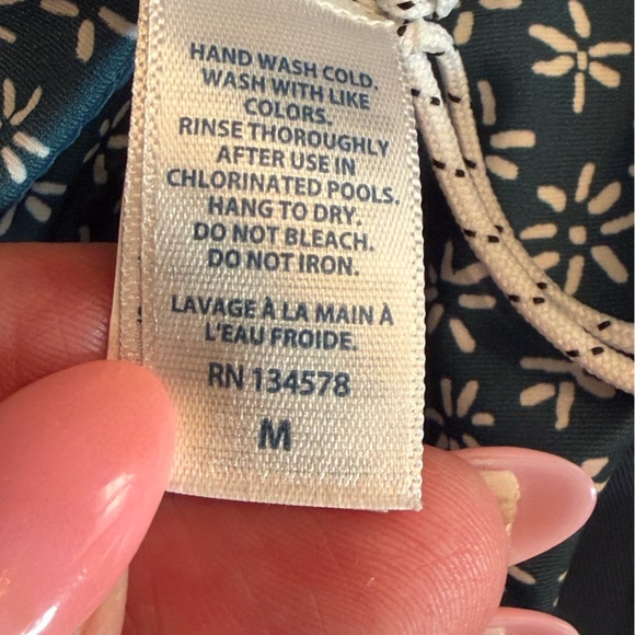 Vineyard Vines Bikini Underwire Bikini High Waist Bottom Size Small/Medium NWOT - Picture 5 of 6